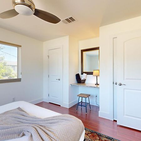 Willow House Unit B Austin Bagian luar foto